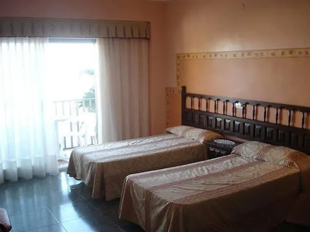 Rio Mar Hotel 2*